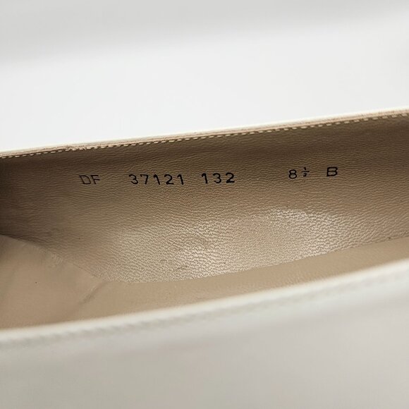 Salvatore Ferragamo Quilted Vara Low Heel Pumps - Picture 8 of 13